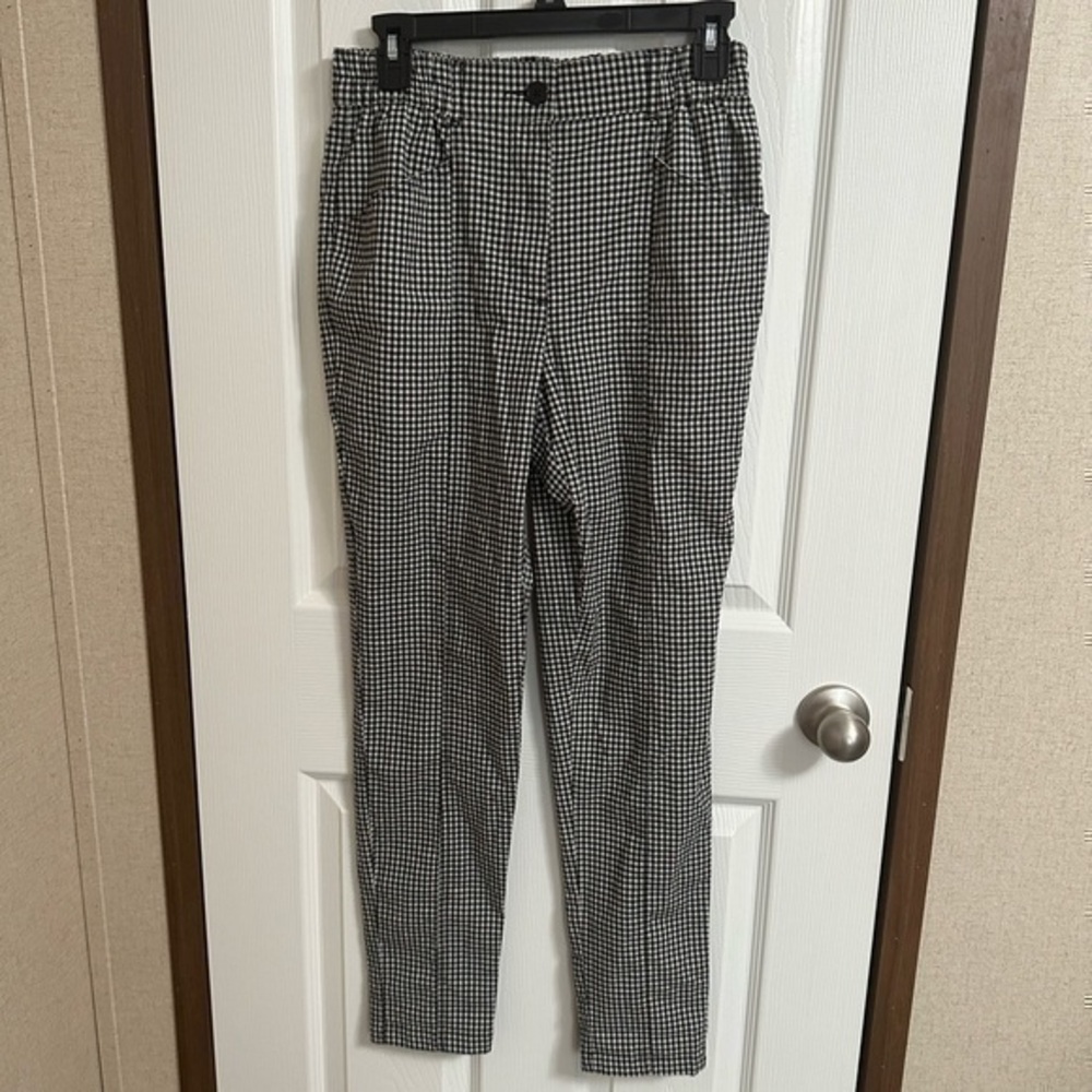 Urban outfitters white check pants sz Sm